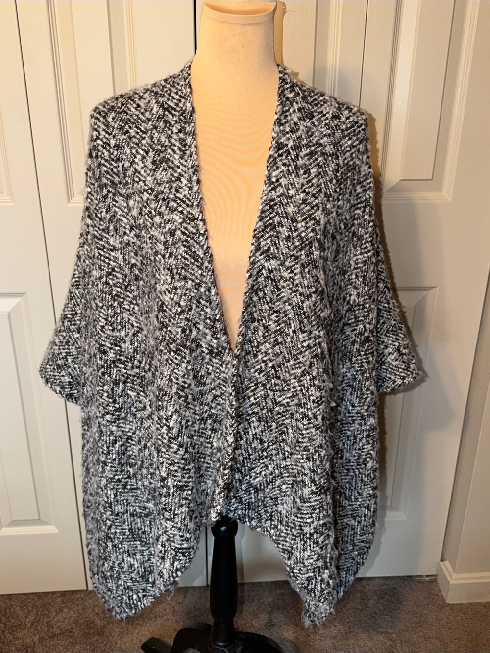 LOFT Textured Knubby Knit Open Front Sweater Wrap Cardigan Cape Women's One Size